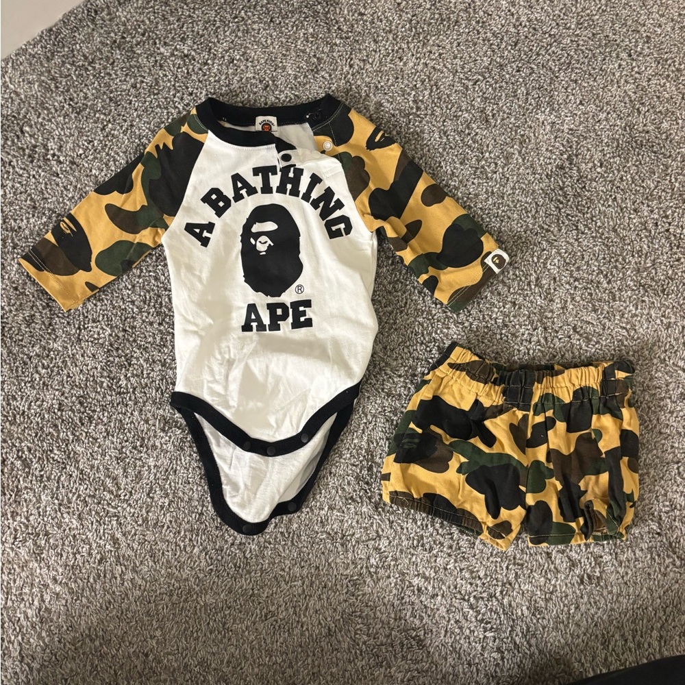 A Bathing Ape Kids Camo Matching Set - Black, White, Green